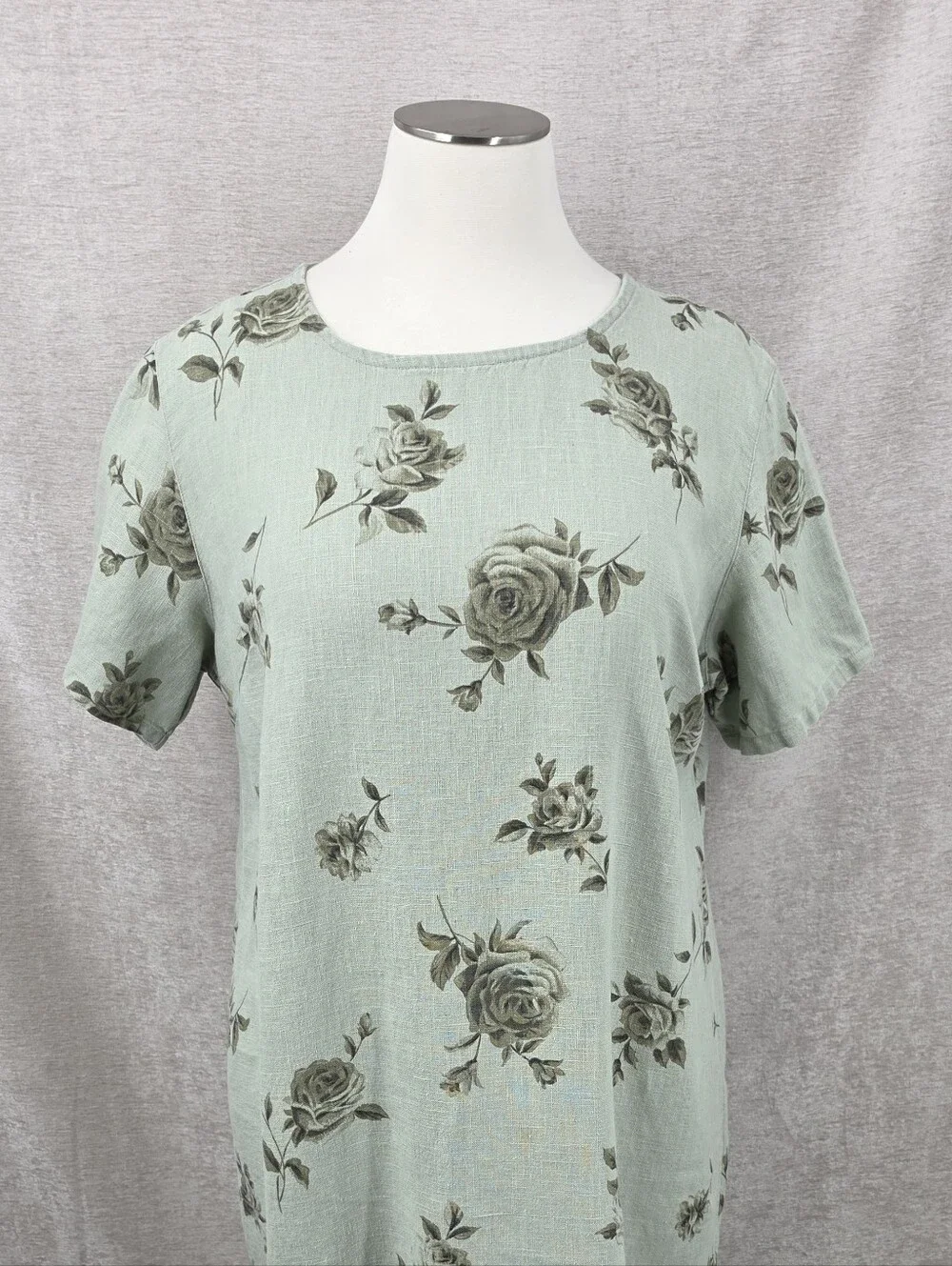 Vintage Linen Short Sleeve Dress in Floral Sage Green Women's Plus Size 3XP